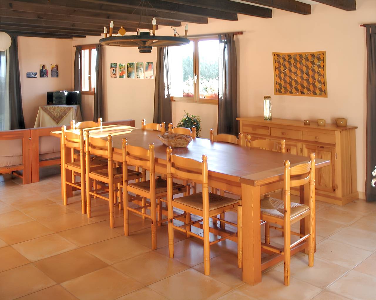 Geräumige Villa mit Pool in Rocher 180 m² 10 Personen. in Rocher, Parc naturel régional des Monts d'Ardèche