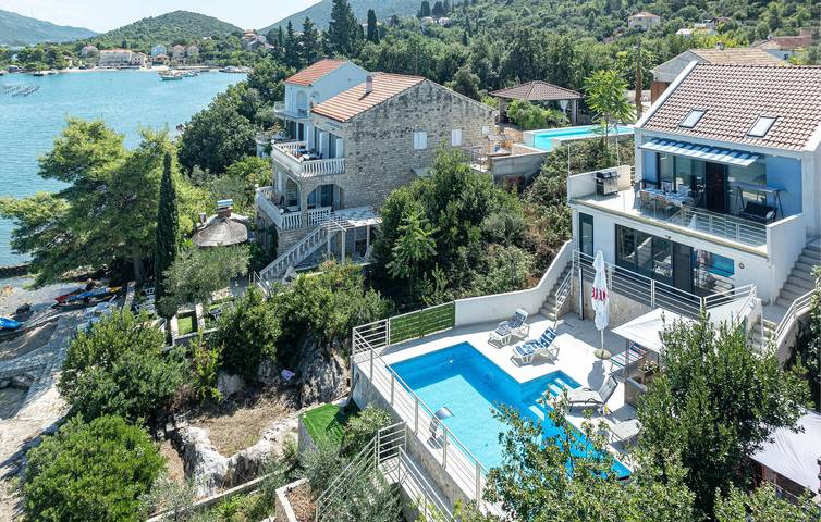 Ferienhaus für 7 Personen, mit Pool und Terrasse, mit Haustier - 1