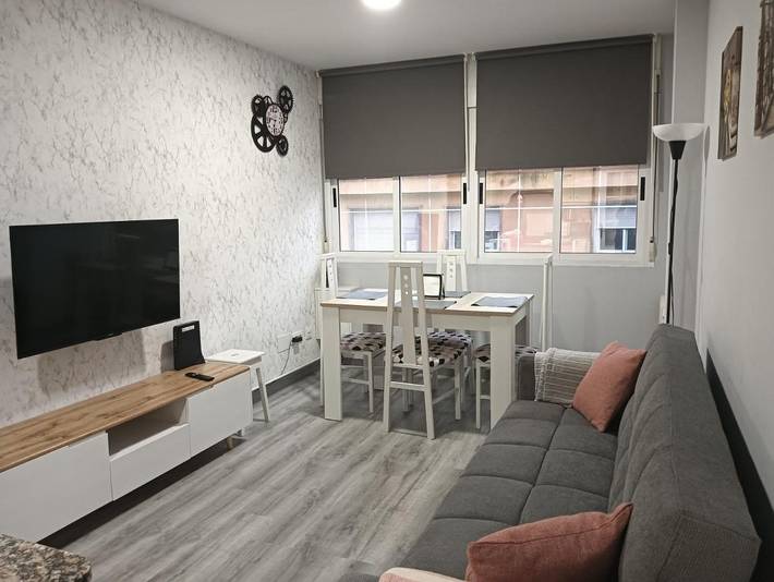 Apartamento de vacaciones para 4 personas, con vistas y balcón - 1