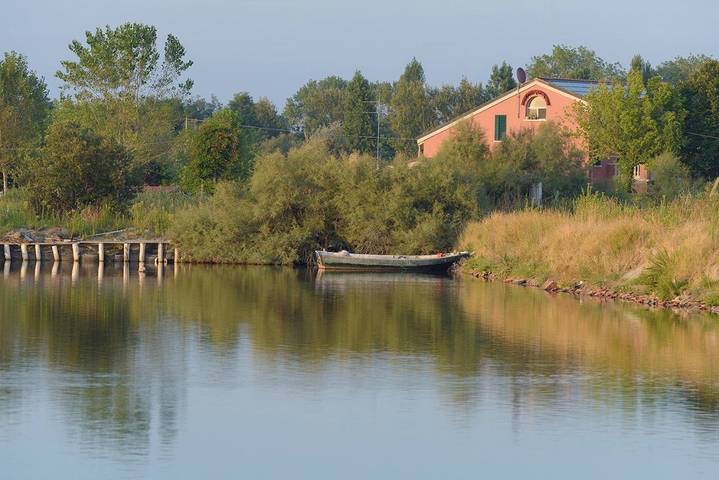 Agriturismo per 2 persone, con Terrazza e Giardino nonché Panorama in Provincia di Ferrara