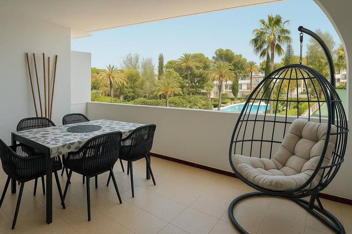 Apartamento inteiro, Apartamento 'Lovely Siesta' com Vista Montanha, Wi-Fi e Ar Condicionado in Alcúdia, Costa de Maiorca