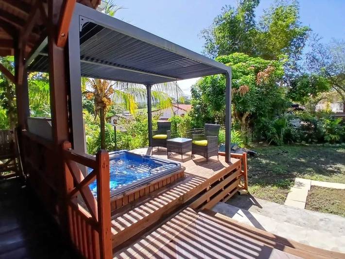 Maison de vacances pour 4 personnes, avec balcon à Petit-Bourg