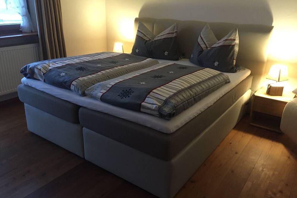 Ganze Wohnung, Ferienwohnung Romantica in Baunigl, Riedering