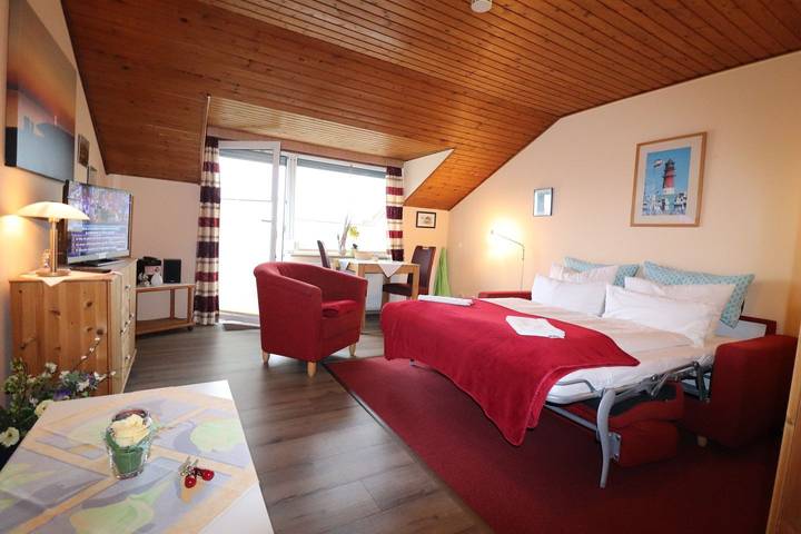 Ferienwohnung für 2 Personen, mit Seeblick und Balkon in Büsum - 2