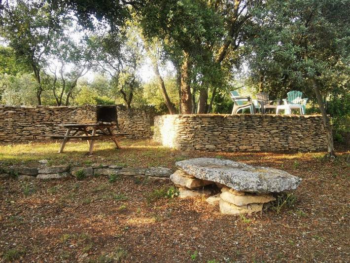 Location de vacances pour 6 personnes, avec vue ainsi que piscine et terrasse à Cabrières-d'Avignon - 4