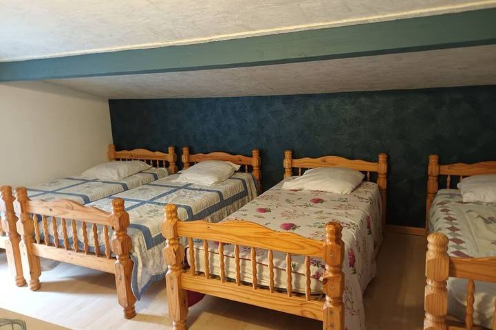 Location de vacances pour 8 personnes, avec terrasse et jardin à Semussac - 2