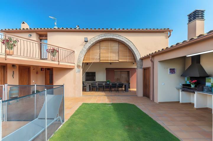 Casa rural para 14 personas, con Balcón y Jardín en Ventalló - 2