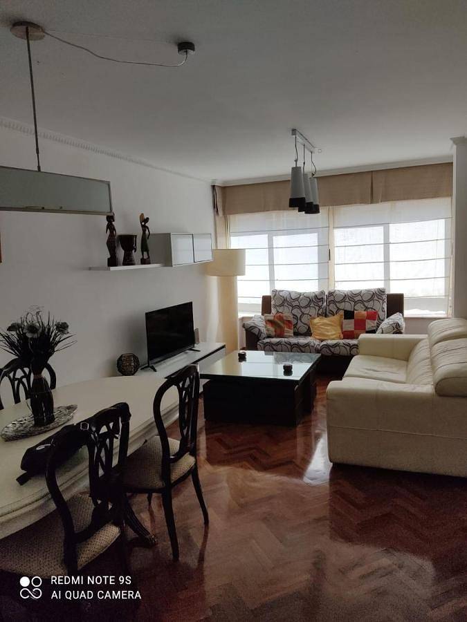 Gîte pour 7 personnes, avec balcon et vue à Ames - 2