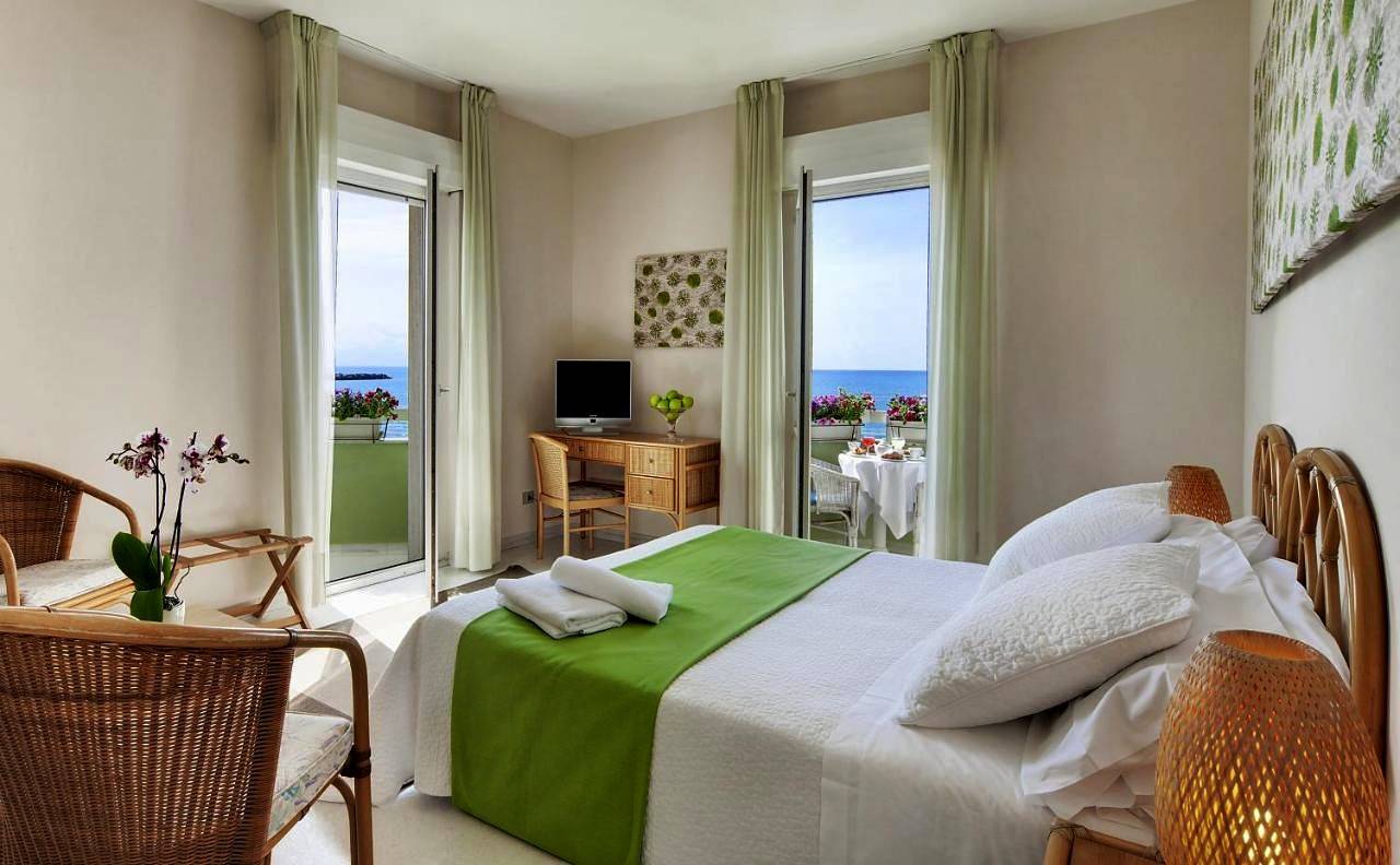 Hotel Mida in Scoglitti, Vittoria