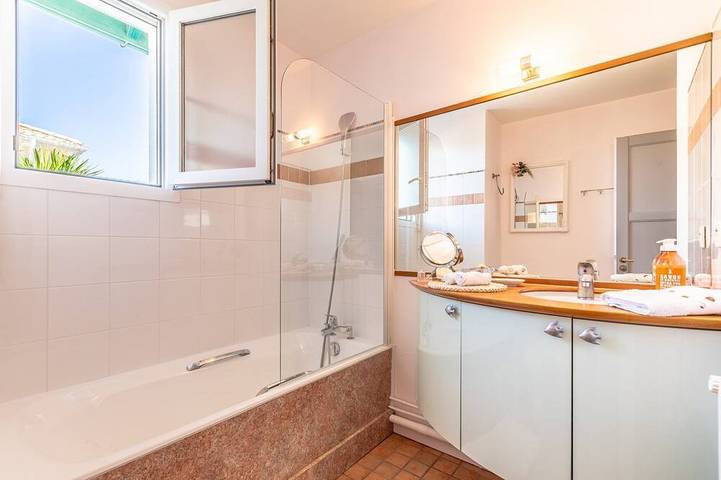 Chambre d’hôte pour 2 personnes, avec piscine à Biarritz - 3