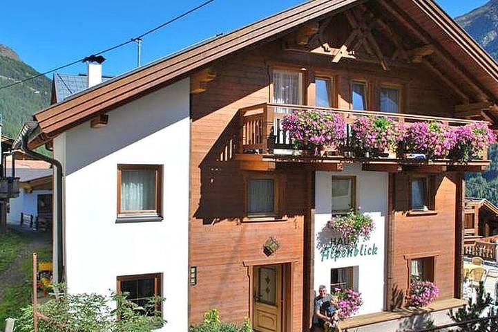Holiday apartment for 8 people, with balcony - 1