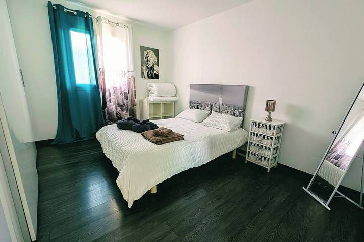 Location de vacances pour 10 personnes, avec jacuzzi et piscine à Cussac-Fort-Médoc - 3