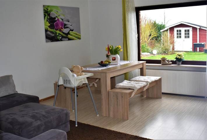 Ferienwohnung für 5 Personen, mit Balkon und Terrasse sowie Garten und Ausblick in Bad Münder