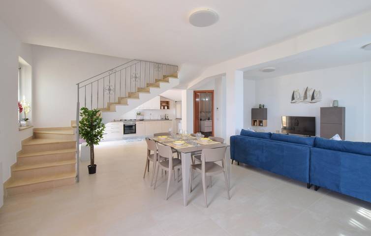 Apartamento con vistas al mar, garaje y wifi, a 1 km de la playa in Diamante (desambiguación), Costa Tirrénica Calabria