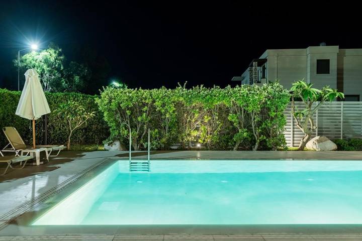 Ferienwohnung für 6 Personen, mit Ausblick und Pool sowie Garten in Koskinou - 3