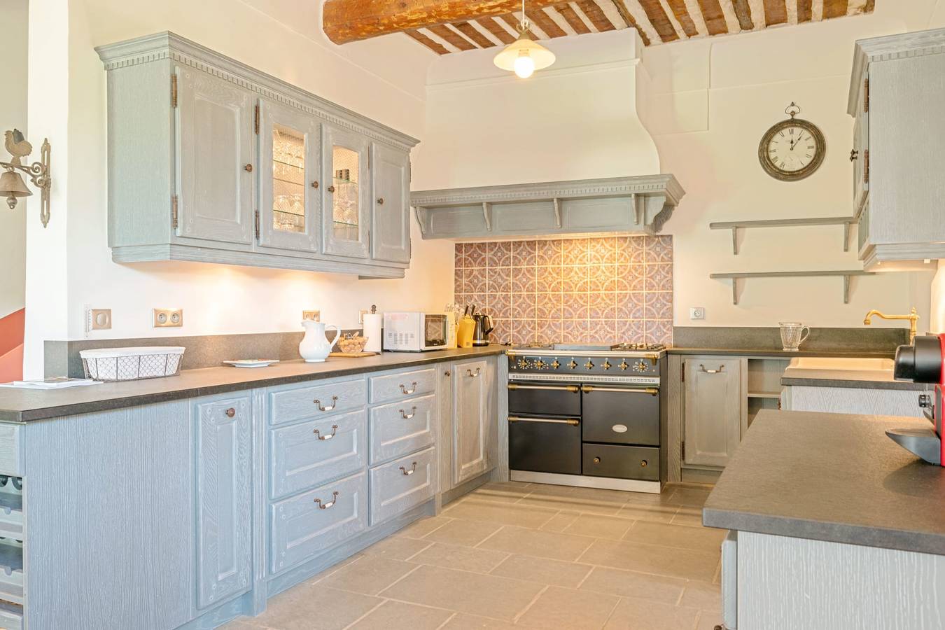 Bastide for holidays in Provence - La Maison du Bonheur in Saint-Saturnin-lès-Apt, Parc naturel régional du Luberon