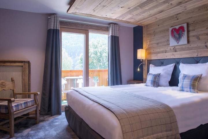 Hôtel pour 3 personnes, avec jacuzzi et sauna ainsi que piscine et jardin, animaux acceptés dans Office De Tourisme De La Chapelle D Abondance - 3