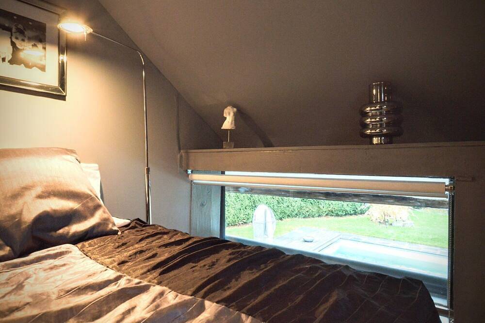 Stylish Stay with Pool, Jalhay in Jalhay, Liège region