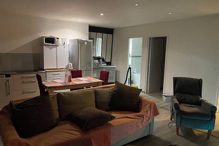 Entire apartment in lakefront house two bedrooms living room kitchens bathtub in Aussonne, Toulouse region