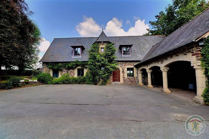 Location de vacances pour 2 personnes, avec jacuzzi et jardin à Bruz - 3