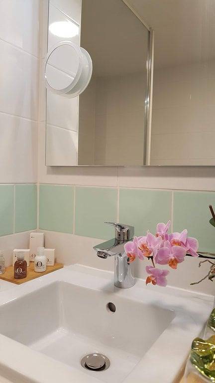 Location de vacances pour 2 personnes, avec Jardin et Piscine dans l' Ain - 4