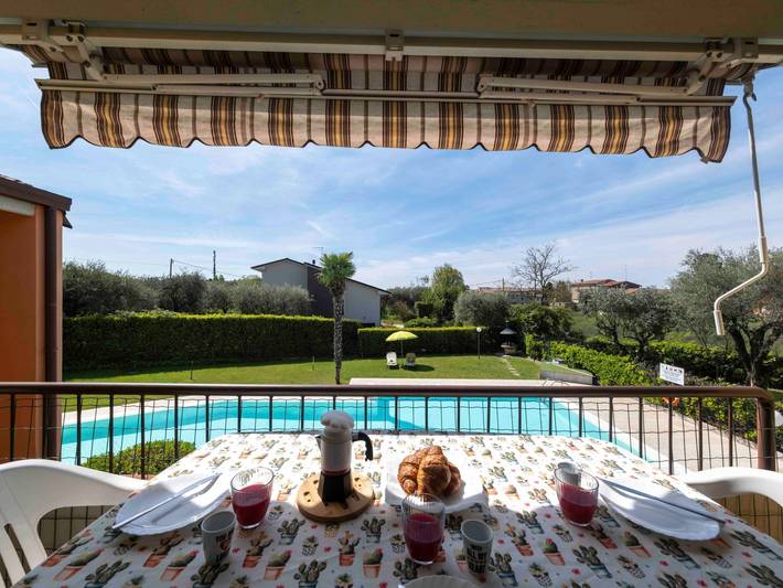 Appartement de vacances pour 4 personnes, avec terrasse et piscine, animaux acceptés - 1