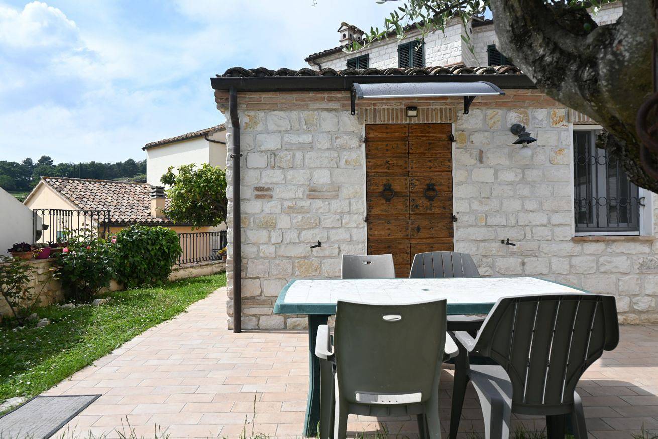 Ganze Wohnung, Ferienwohnung für 4 Personen mit Balkon/Terrasse in Sirolo, Riviera del Conero