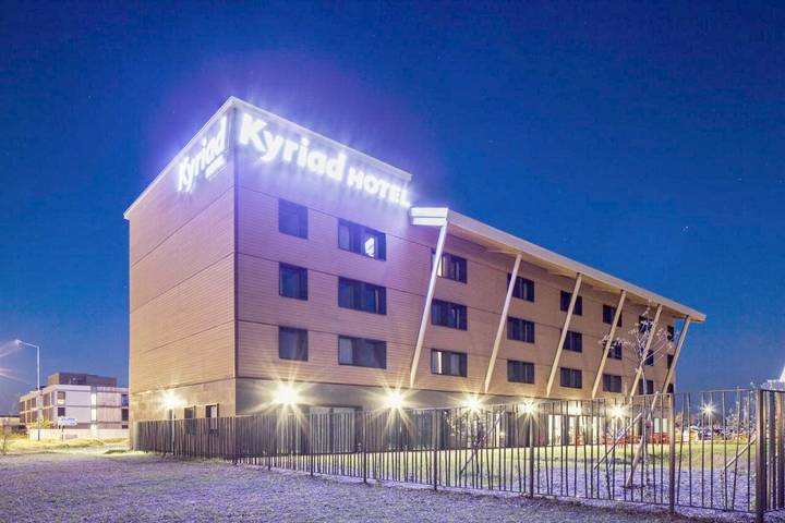 Hôtel pour 2 personnes, avec jardin et vue, animaux acceptés à Jonage - 2