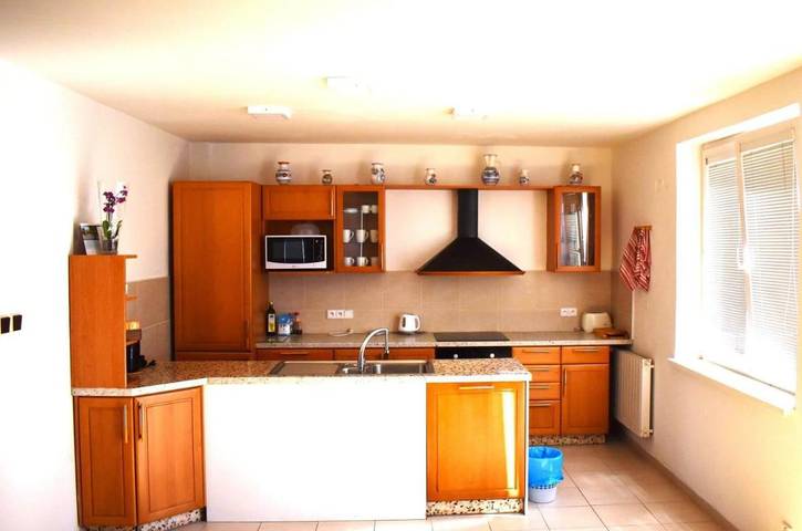 Gîte pour 2 personnes, avec vue ainsi que jardin et terrasse à Zlín