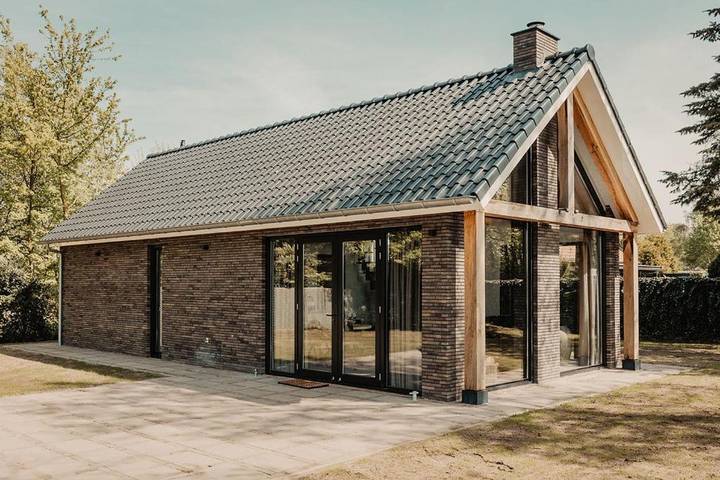Vakantiehuis voor 4 personen, with Terras and Tuin as well as Sauna and Uitzicht in Chaam
