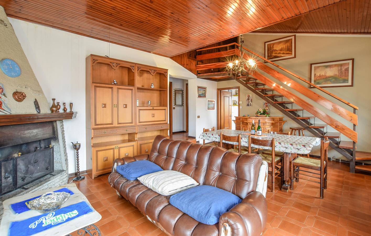 Ganze Ferienwohnung, Gemütliche Wohnung mit Parkplatz und Terrasse in der Nähe des Stadtzentrums von Ossimo in Ossimo, Prealpi Bergamasche Orientali