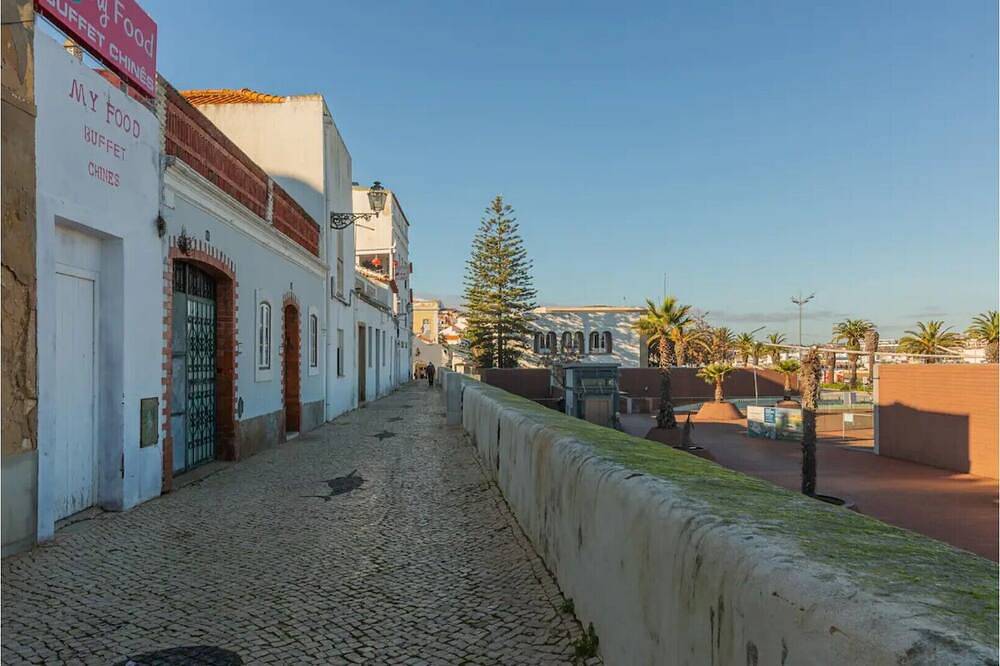Ganze Wohnung, New! Romance & the Sea: Luxury in Central Lagos in Santa Maria, Lagos