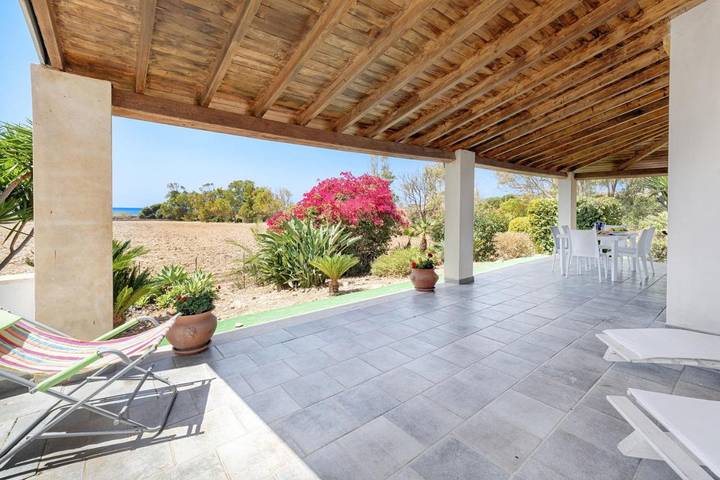 Location de vacances pour 4 personnes, avec vue et jardin à Sampieri - 2