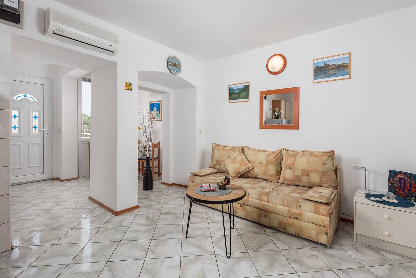 Ganze Wohnung, 1-Zimmer-Ferienwohnung mit Terrasse Punat, Krk A-15451-a in Punat, Krk