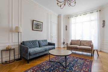 Holiday Rental for 2 People in Eiffel Tower, Paris, Photo 1