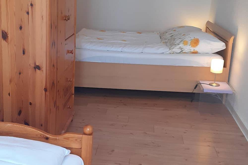 Apartamento entero, Apartamento de 2 habitaciones en el 1er arriba in Lübeck, Bahía de Lübeck
