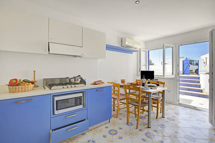 Ferienwohnung für 3 Personen, mit Meerblick und Kinderpool in Torre Vado - 3