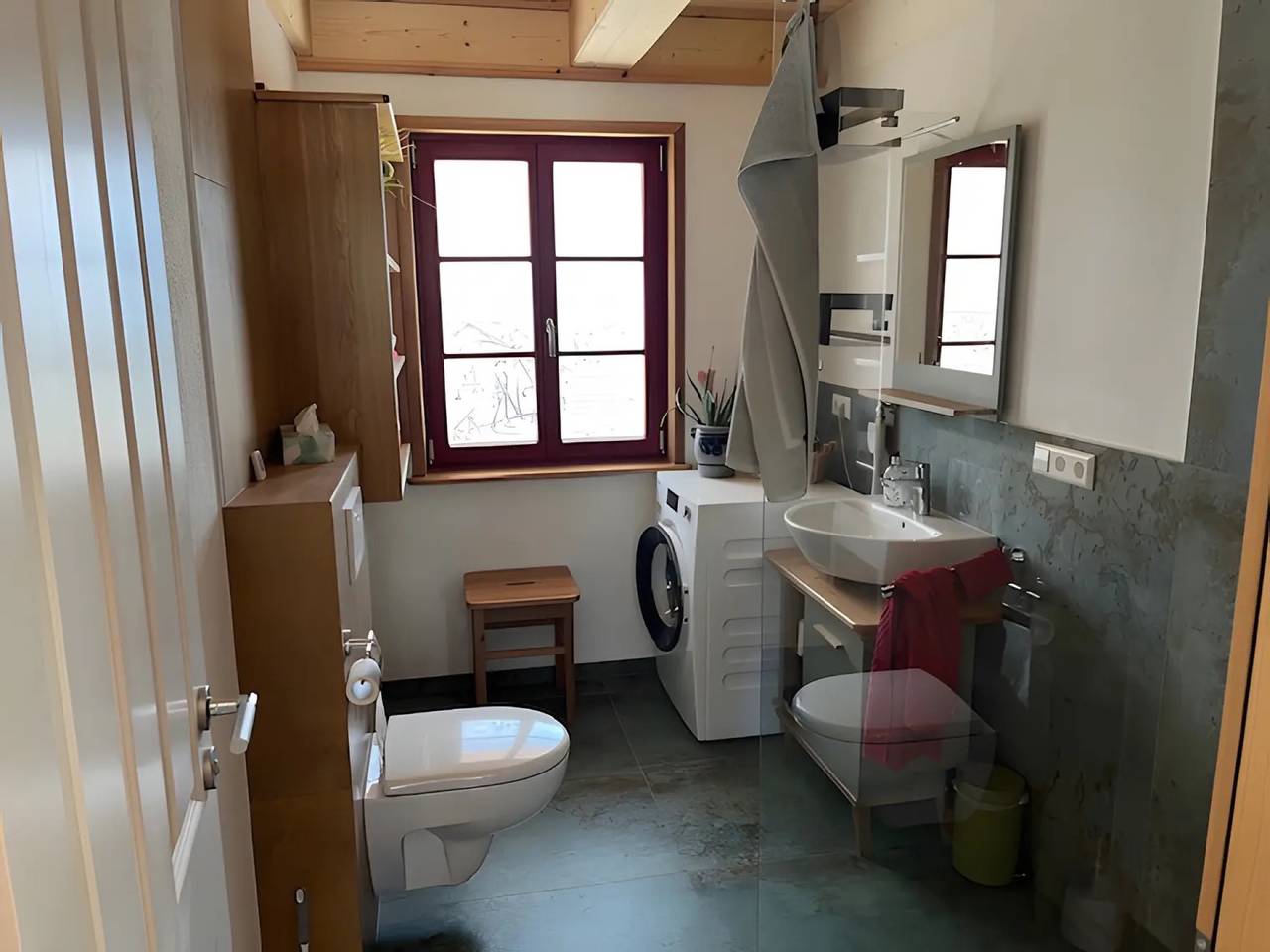 Vakantiehuis 'Kornspeicher Untere Mühle' met Privéterras en Wi-Fi in Burgberg (Königsfeld), Königsfeld im Schwarzwald
