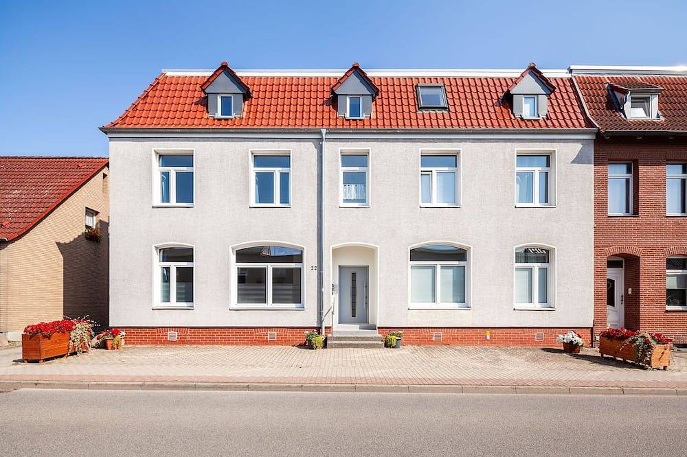 Ganze Wohnung, Haus Kreihnsdörp, Ferienwohnung 1 - Haus Kreinsdörp Ferienwohnung 1 in Grevesmühlen, Nordwestmecklenburg (Wismar und Umgebung)