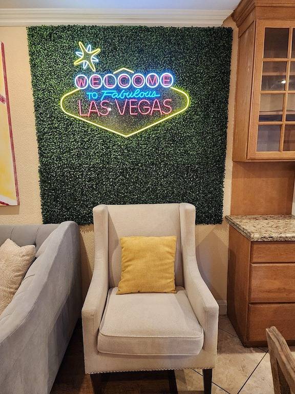 Spacious 5-Bedroom Retreat with Pool – Minutes from the Las Vegas Strip! in Winchester (NV), Nevada