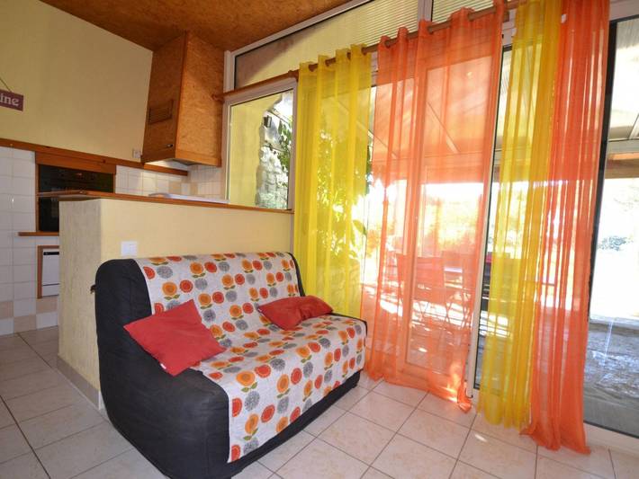 Location de vacances pour 5 personnes, avec jardin et piscine à Lanas - 3