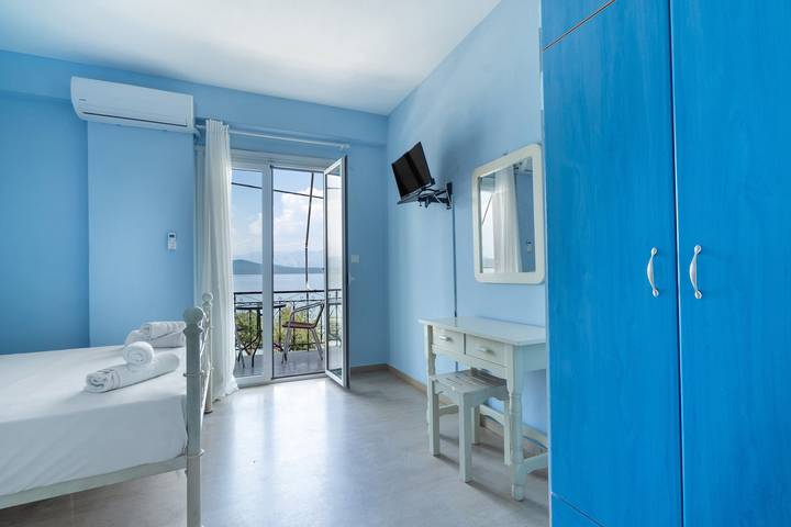 Gîte pour 2 personnes, avec Balcon et Jardin à Leucade - 4