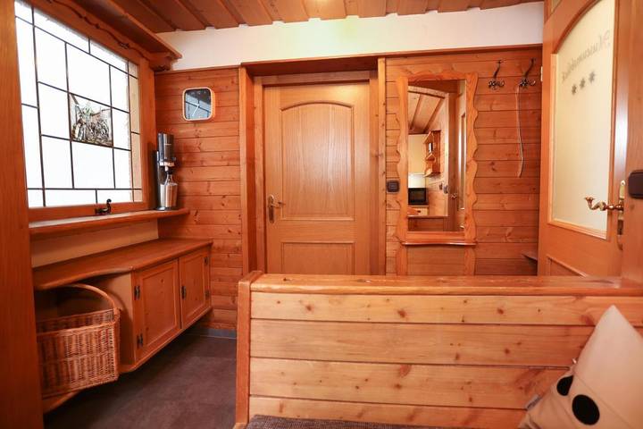 Ferienwohnung für 2 Personen, mit Ausblick in Geigenbaumuseum Mittenwald - 4