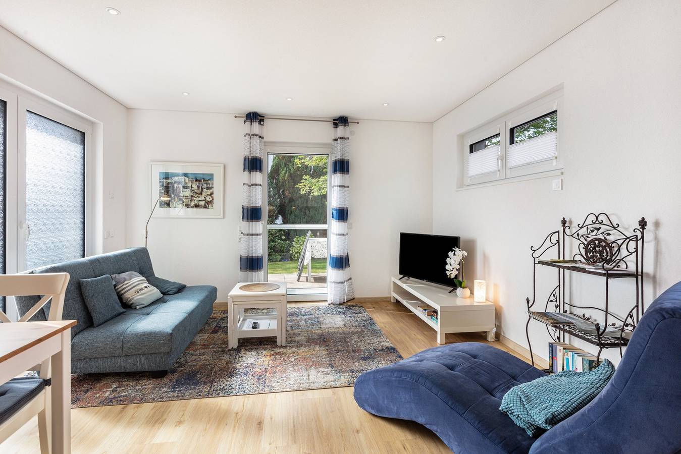 Ganze Wohnung, Ferienwohnung 'Am Hochrhein' mit privater Terrasse, gemeinsamem Garten und Wlan in Murg, Südschwarzwald