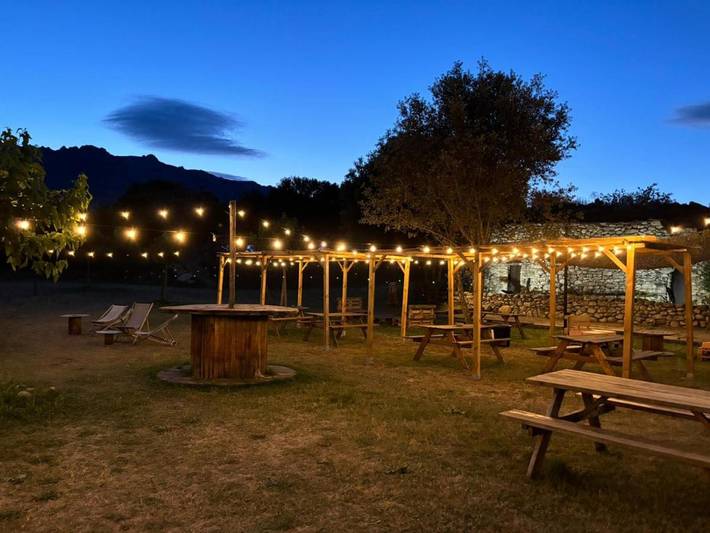 Camping pour 2 personnes, avec terrasse