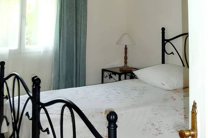 Location de vacances pour 4 personnes, avec jardin à Saint-Michel-l'Observatoire - 3