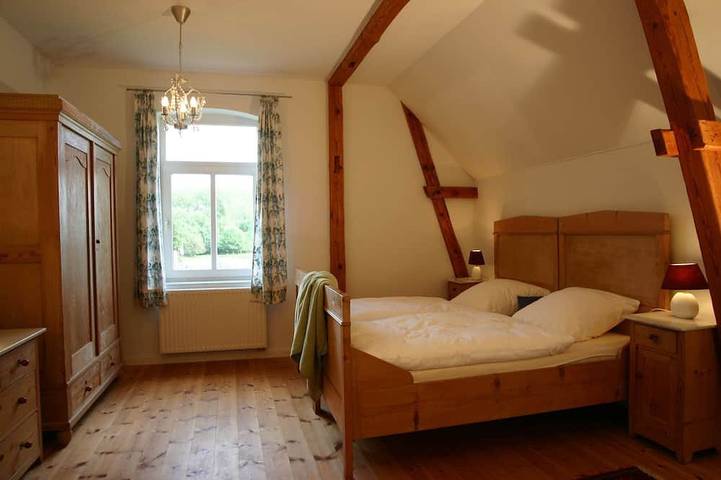 Ferienhaus für 30 Personen, mit Terrasse und Garten in Amt Neuhaus - 4