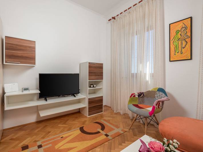 Ferienhaus für 7 Personen, mit Terrasse in Dramalj - 4