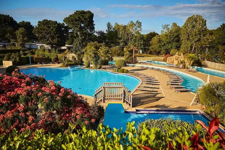 Camping für 4 Personen, mit Pool in Carnac