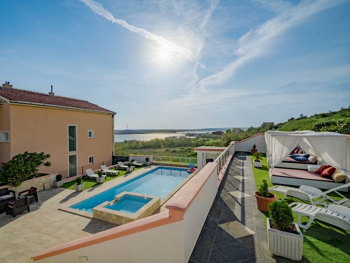 Ferienwohnung für 4 Personen, mit Ausblick und Terrasse - 1